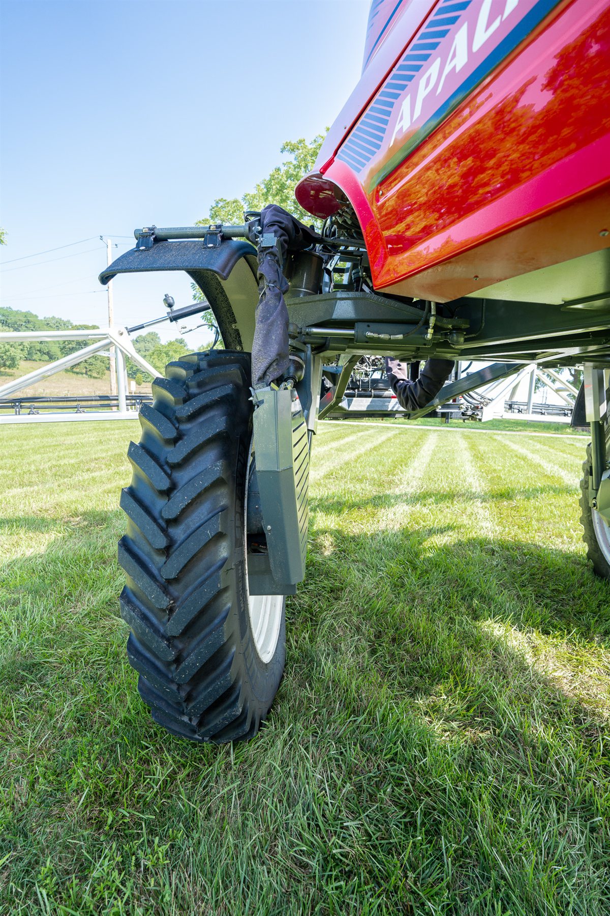 HS1150 rear steer and wheel detail