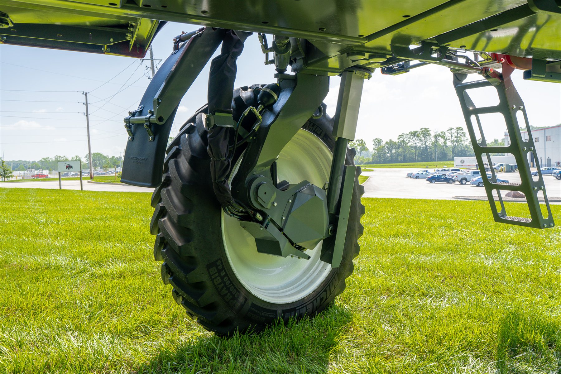 HS1150 wheel motor and suspension detail