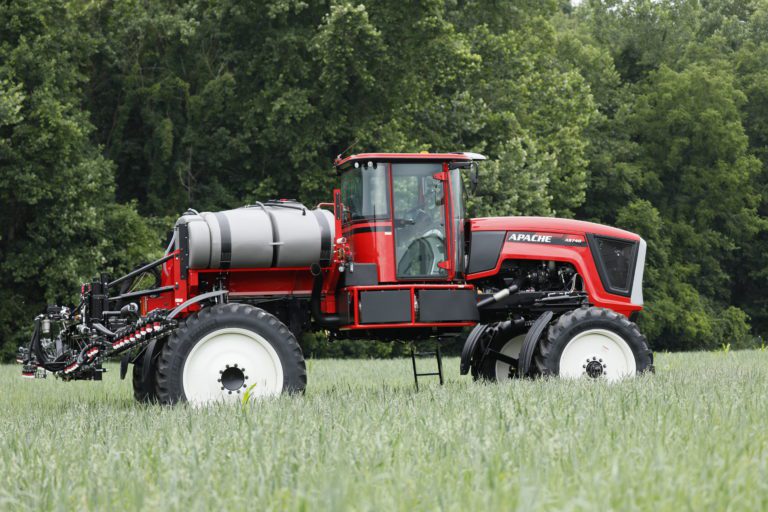 How Herbicide Application Rates Vary Based on Timing ET Sprayers